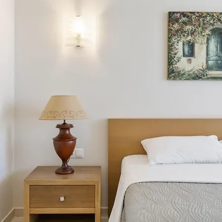 Villa Adiora - Luxury Spacious For Big Groups *