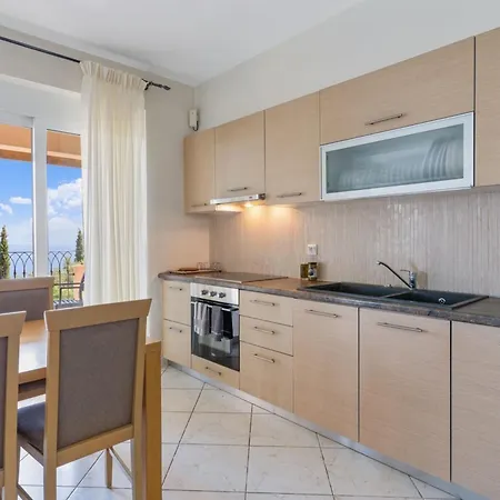 Villa Adiora - Luxury Spacious For Big Groups *