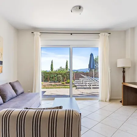 Villa Adiora - Luxury Spacious For Big Groups