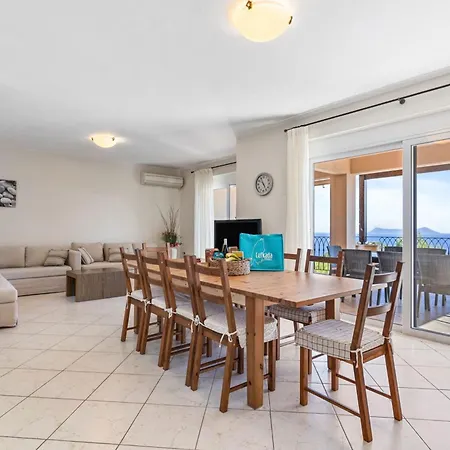 Adiora - Luxury Spacious For Big Groups Villa *